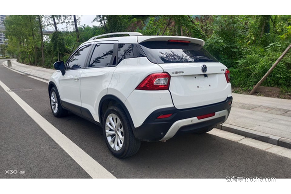 资阳-中华v3 2015款 1.5l 自动 精英型